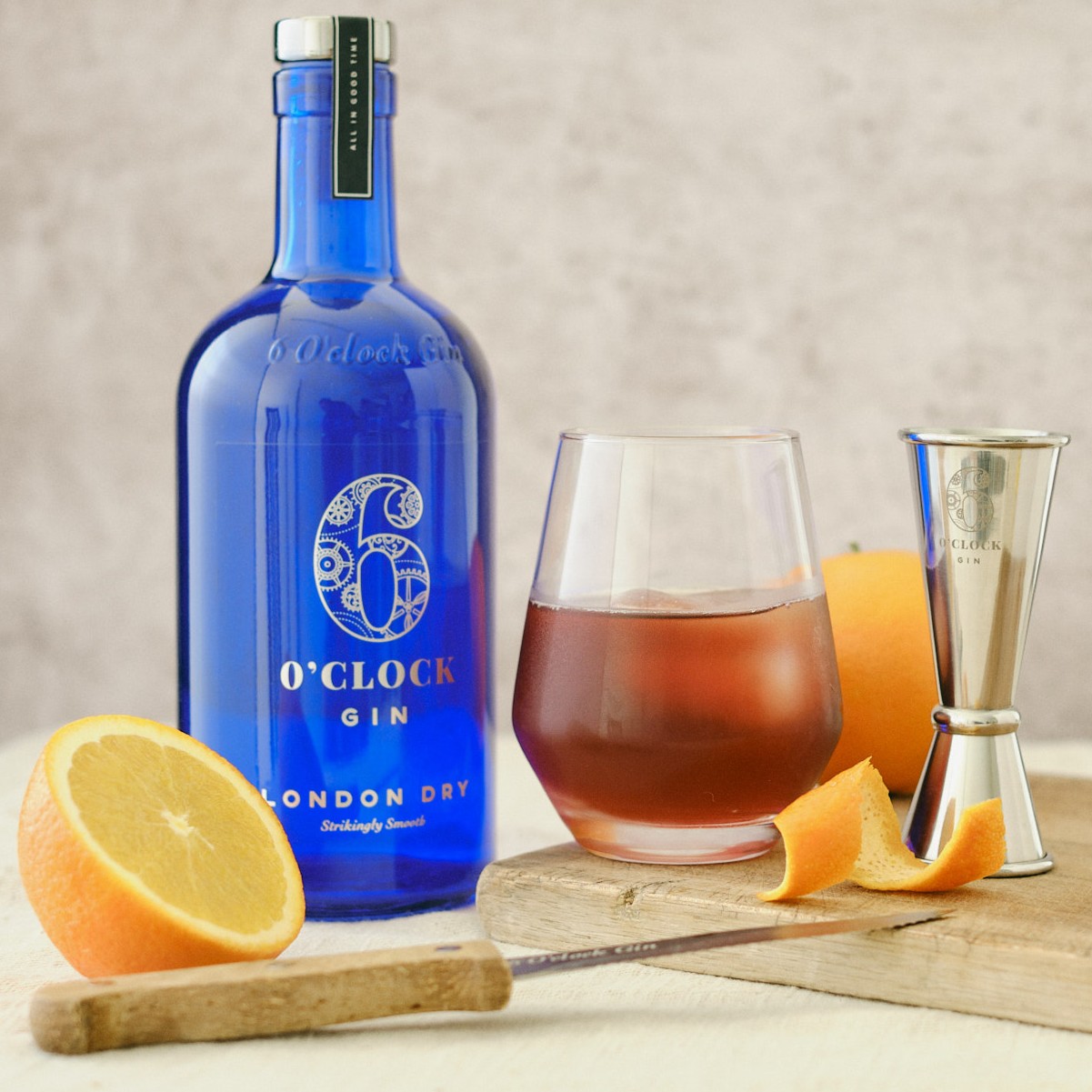 Negroni Cocktail using 6 O'clock Gin London Dry Gin